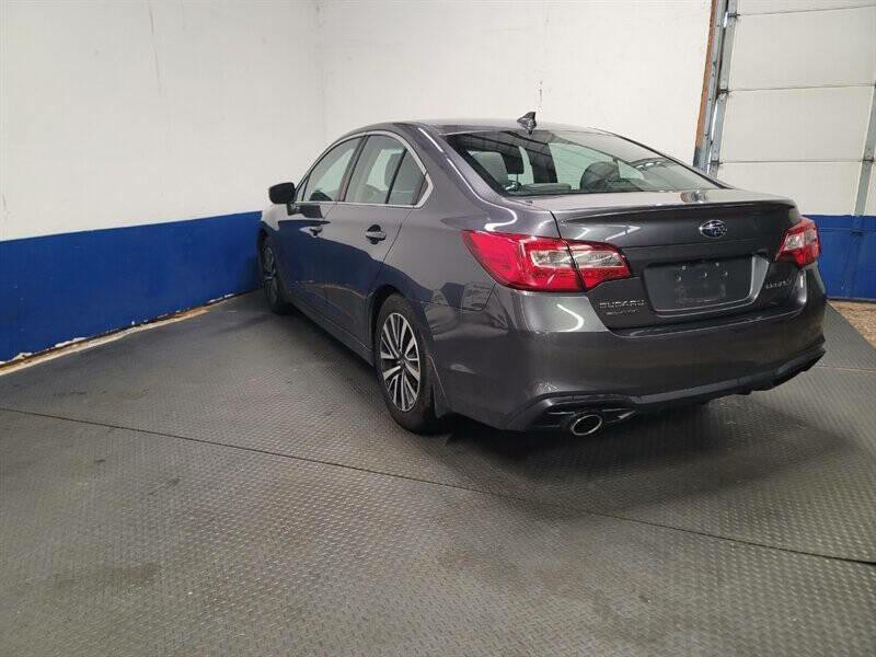 2018 Subaru Legacy Image 26