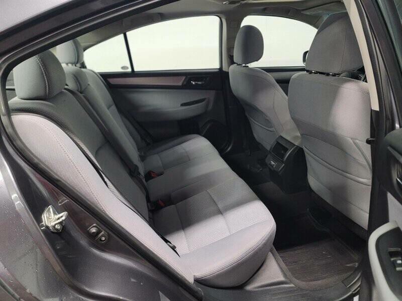 2018 Subaru Legacy Image 33