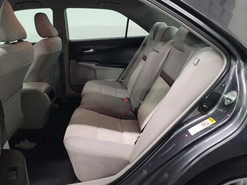 2012 Toyota Camry Image 4