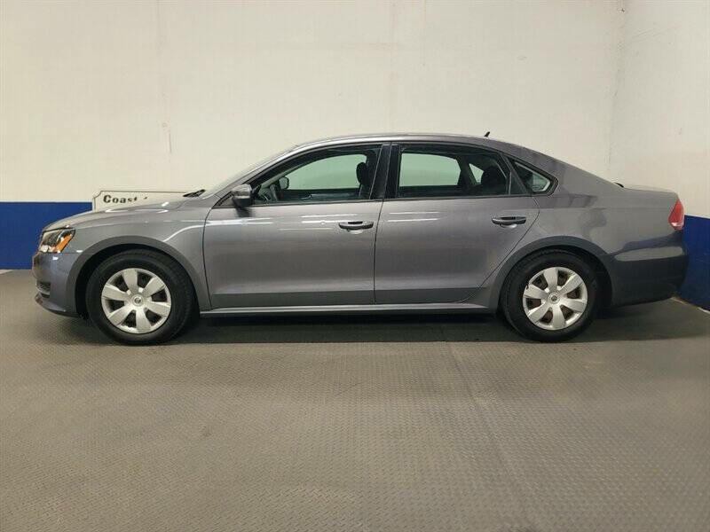 2014 Volkswagen Passat Image 2