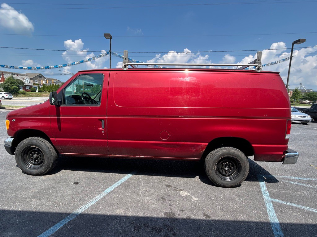 2000 Ford Econoline Image 6
