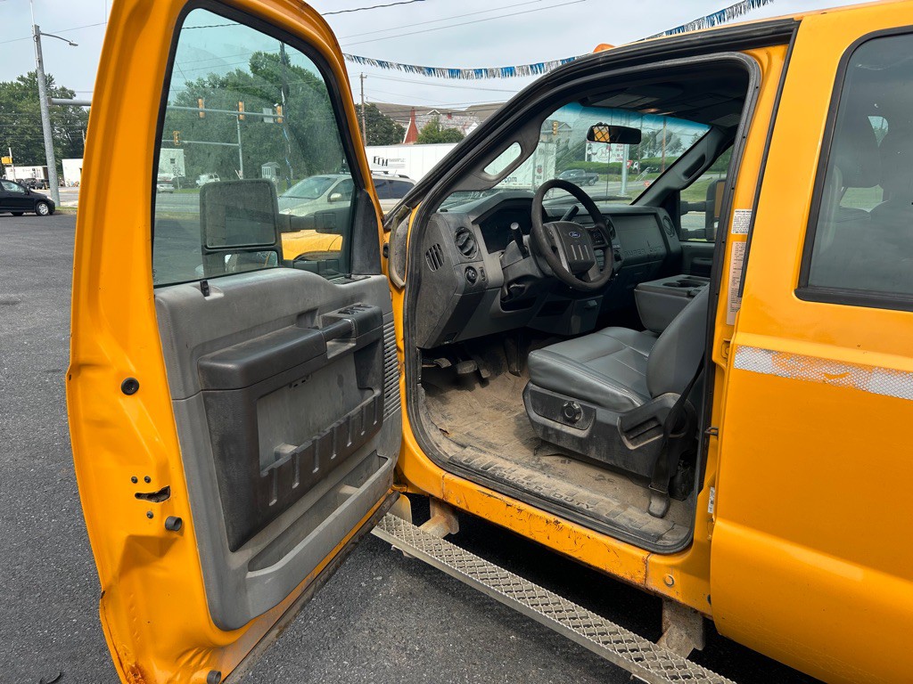 2015 Ford F-350 Image 12