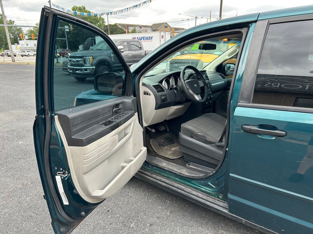 2009 Dodge Grand Caravan Image 9
