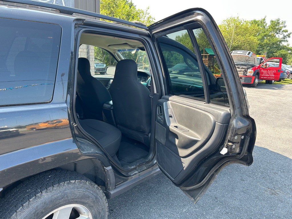 2003 Jeep Grand Cherokee Image 12