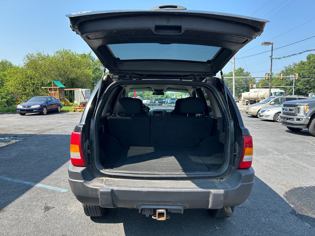 2003 Jeep Grand Cherokee Image 13