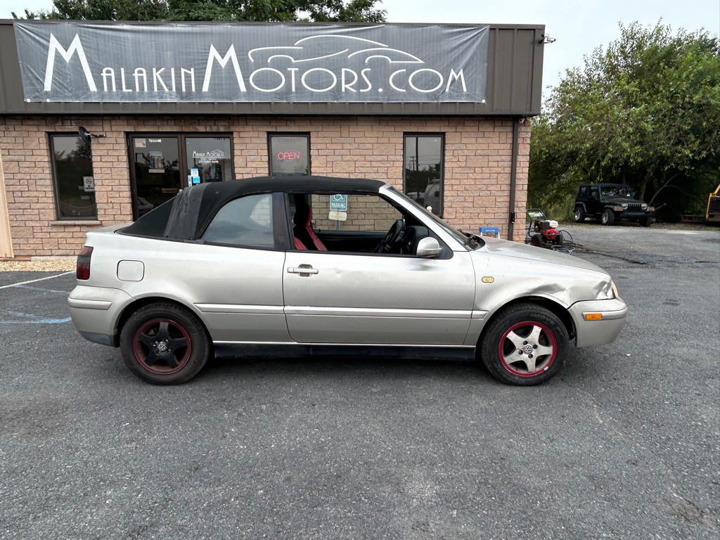 2000 Volkswagen Cabrio Image 8