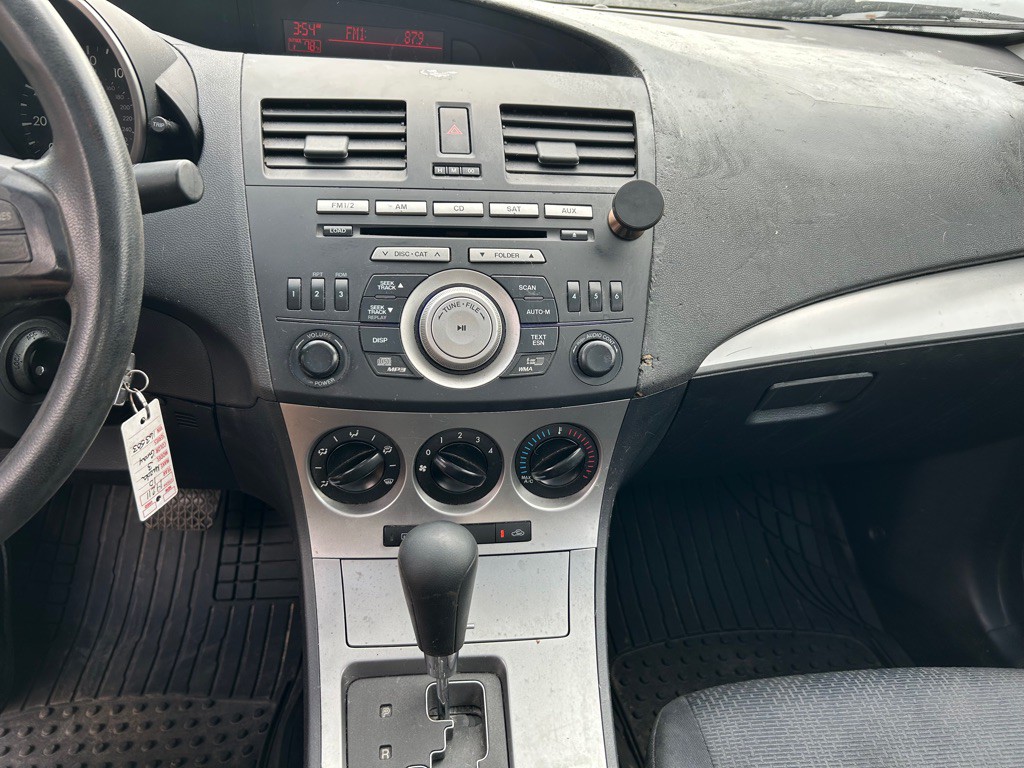 2010 Mazda Mazda3 Image 17