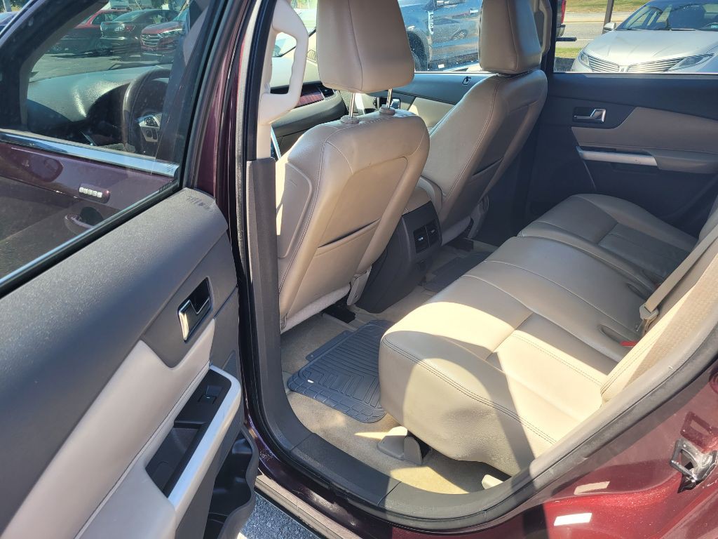 2011 Ford Edge Image 11