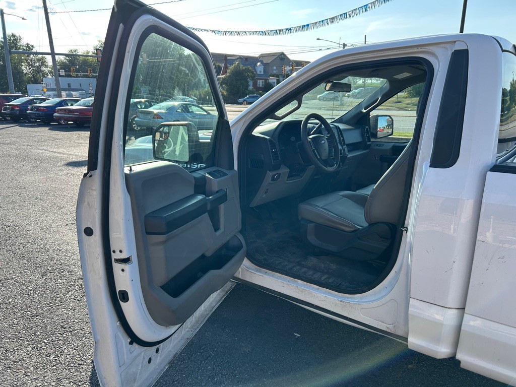2017 Ford F-150 Image 9