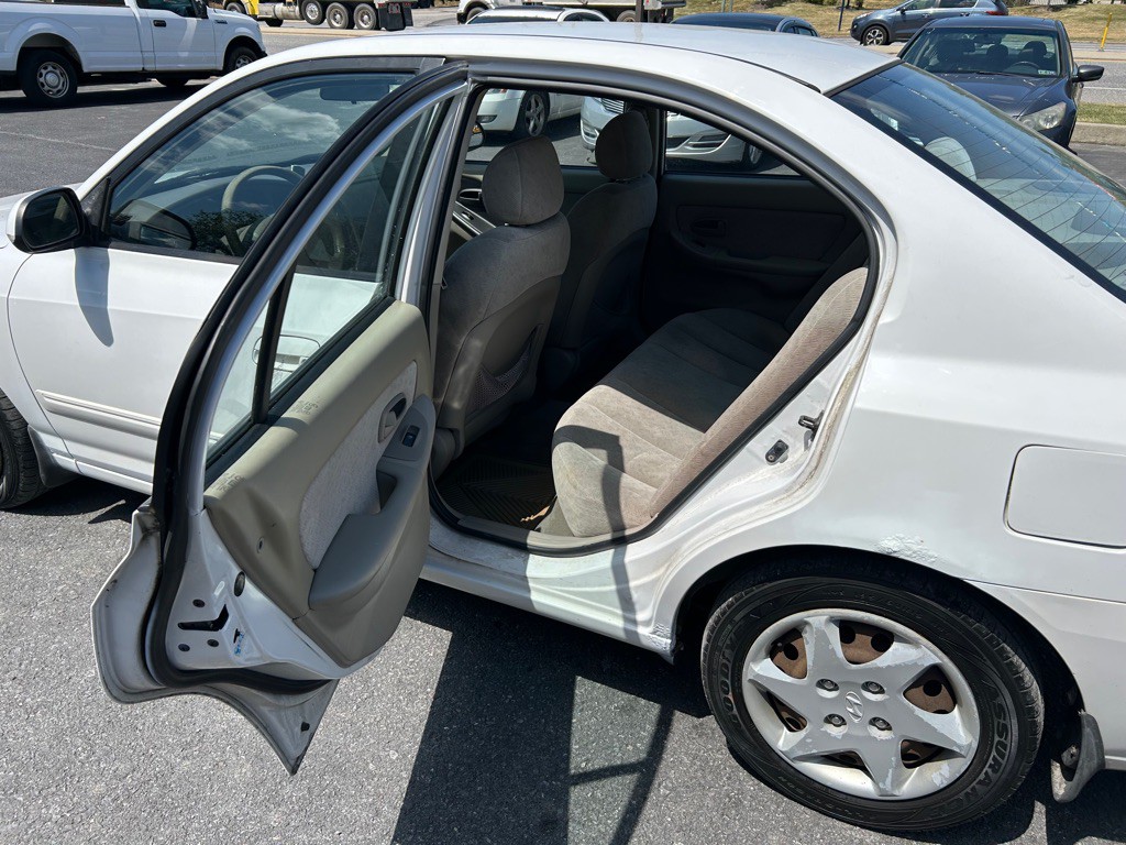 2006 Hyundai Elantra Image 10