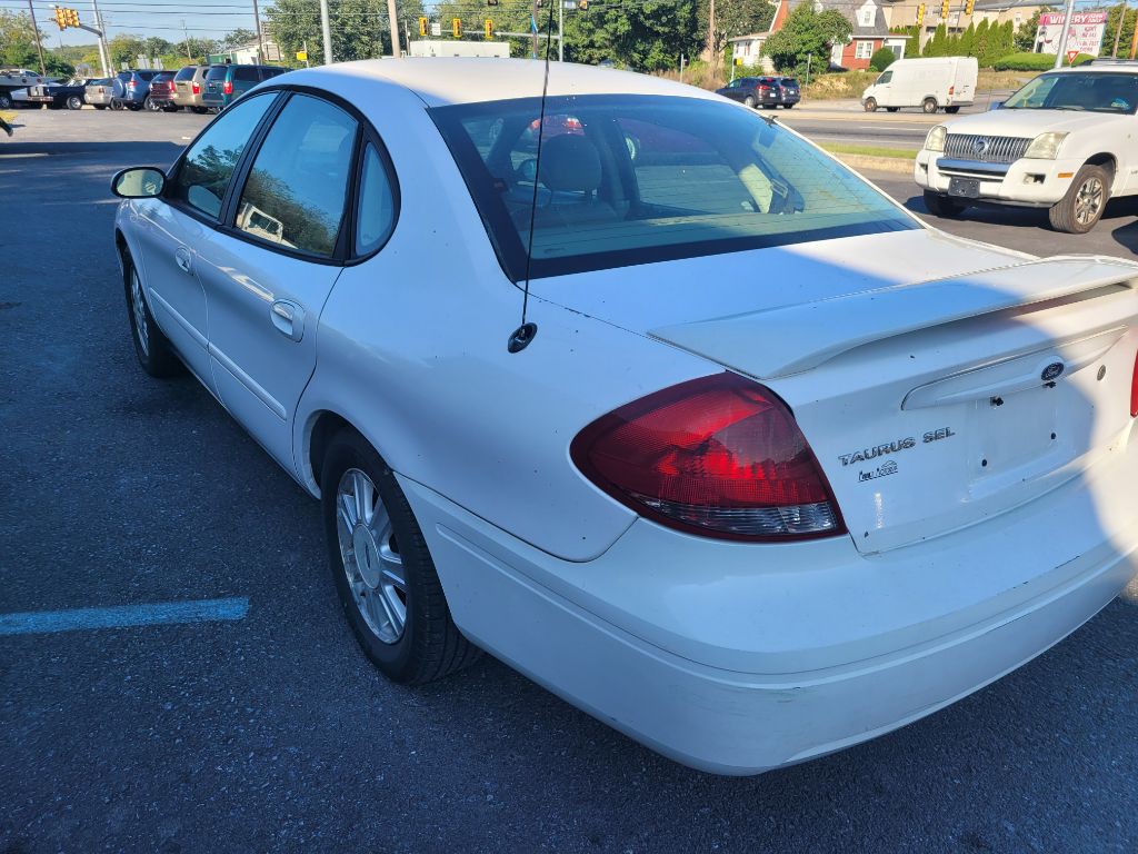 2005 Ford Taurus Image 5