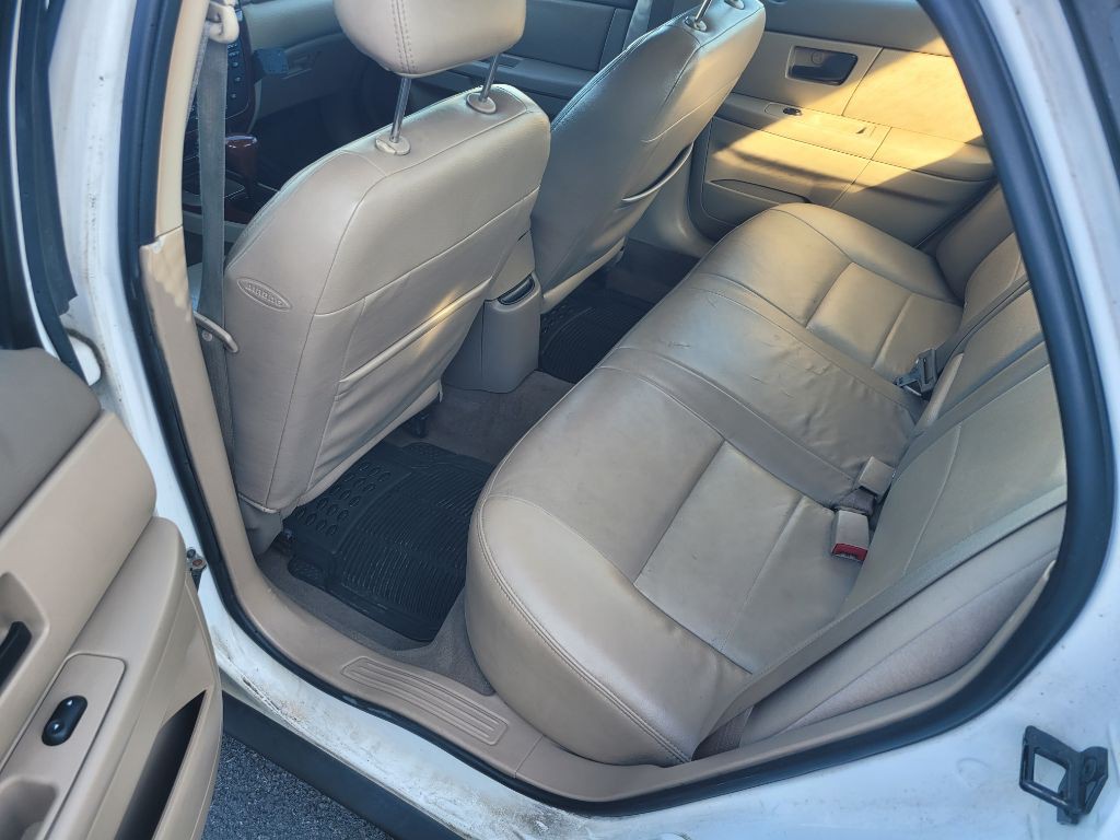 2005 Ford Taurus Image 10