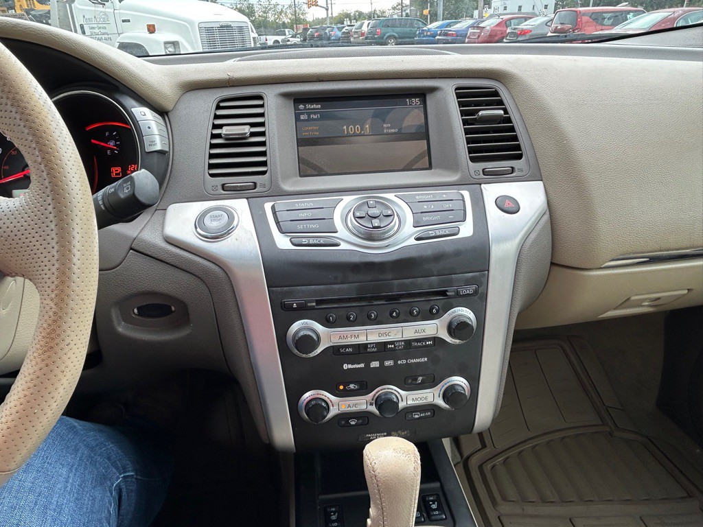2010 Nissan Murano Image 16