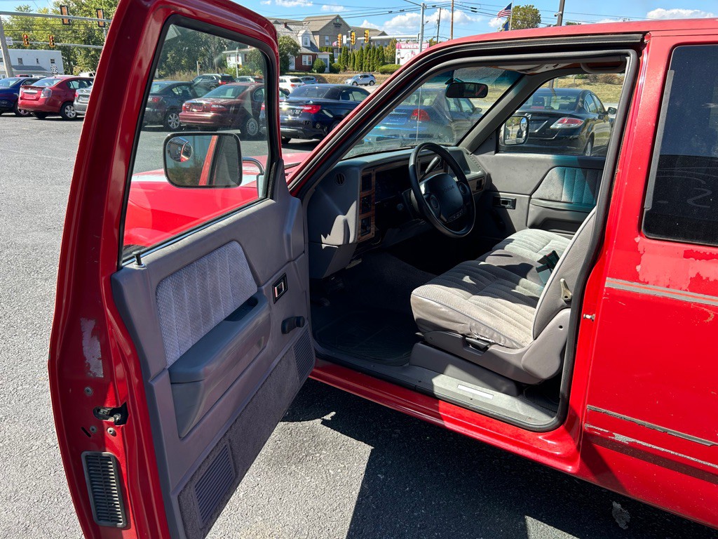 1995 Dodge Dakota Image 9