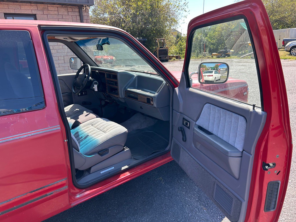 1995 Dodge Dakota Image 11