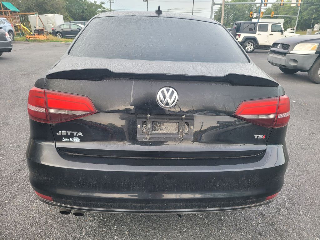 2018 Volkswagen Jetta Image 4