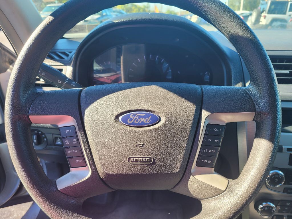 2011 Ford Fusion Image 14
