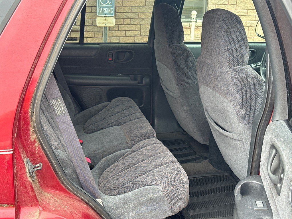 1998 GMC Jimmy Image 12