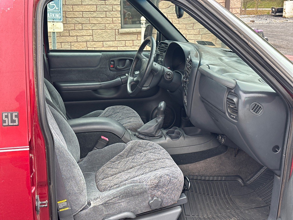 1998 GMC Jimmy Image 13