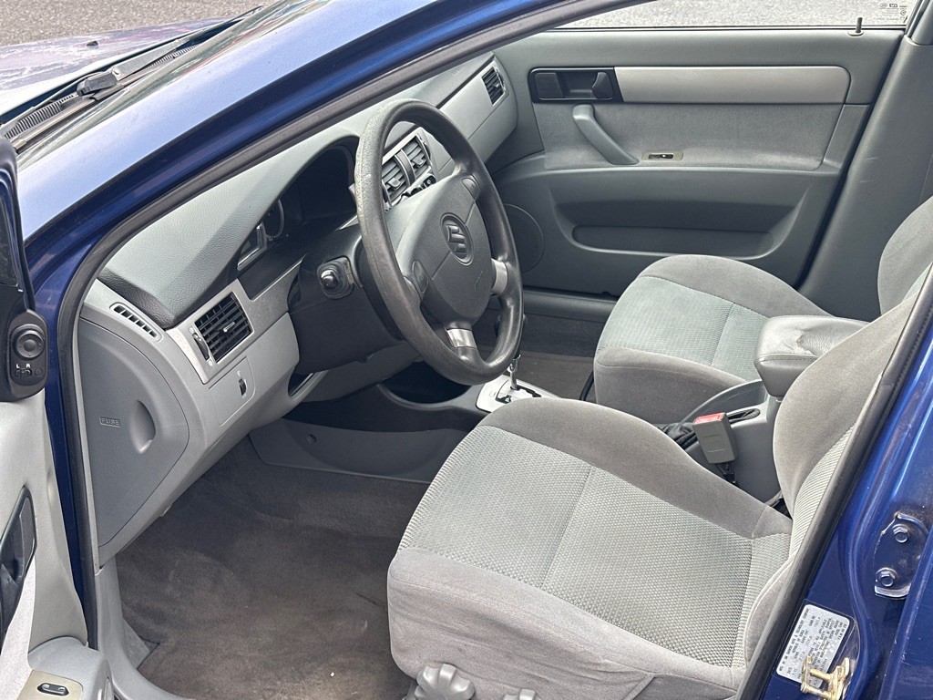 2006 Suzuki Forenza Image 9