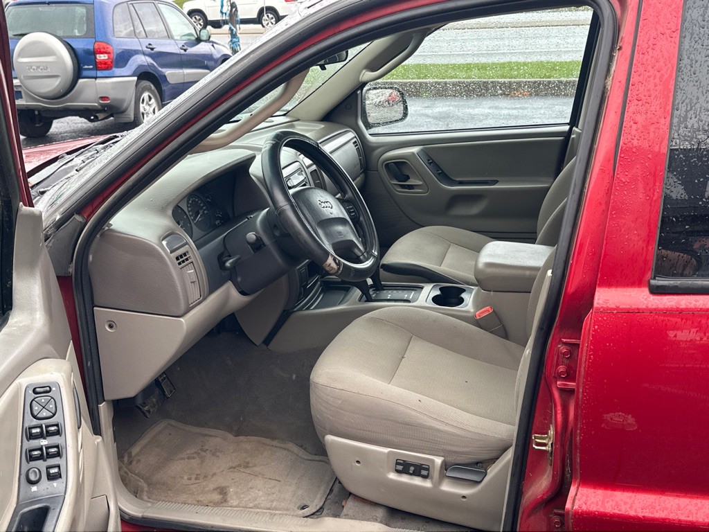 2004 Jeep Grand Cherokee Image 9