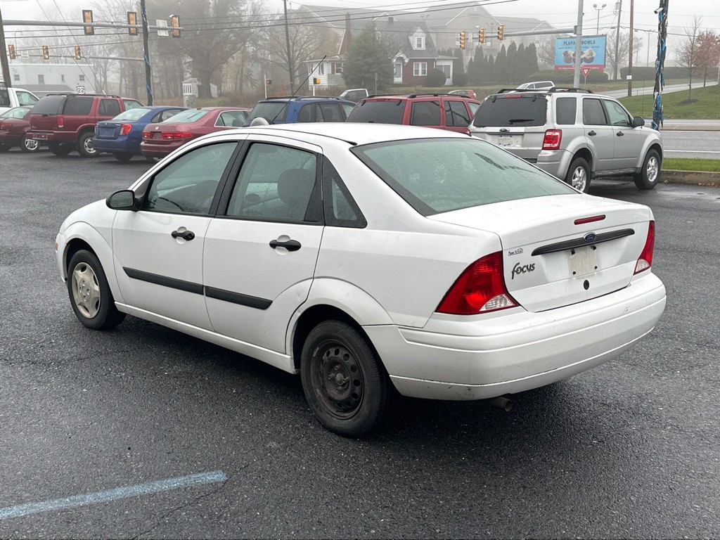 2001 Ford Focus Image 5
