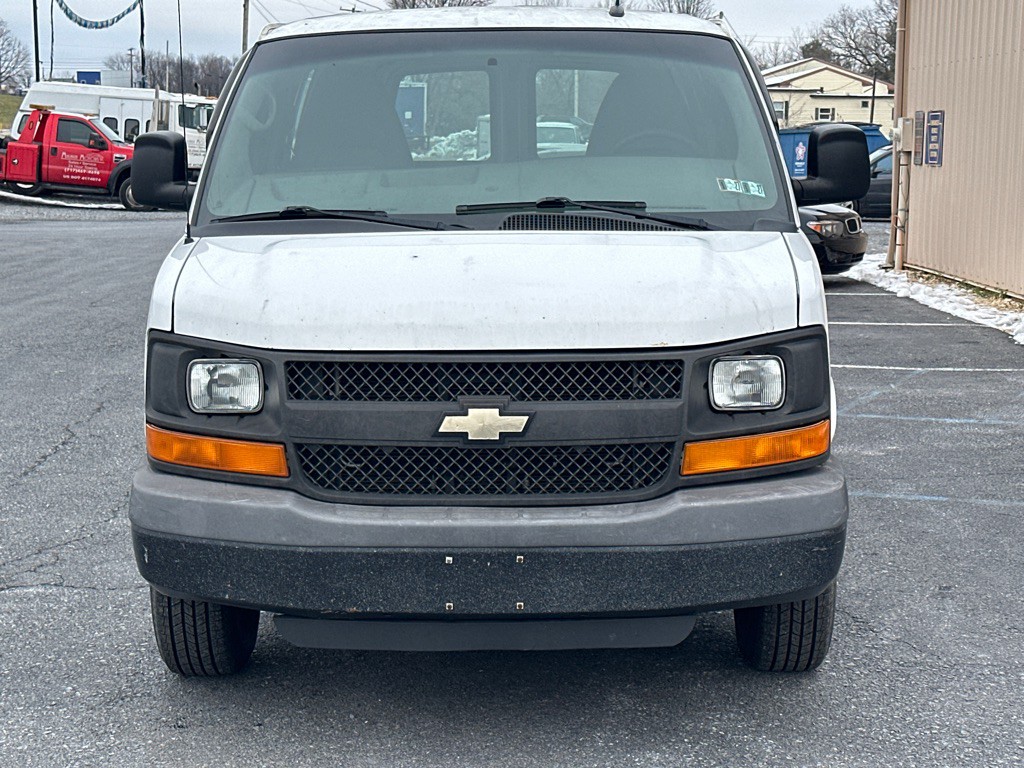 2015 Chevrolet Express Image 8