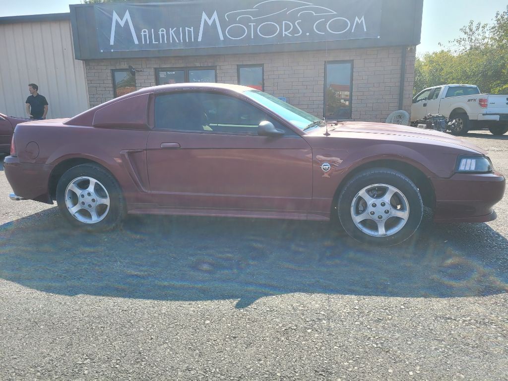 2004 Ford Mustang Image 2