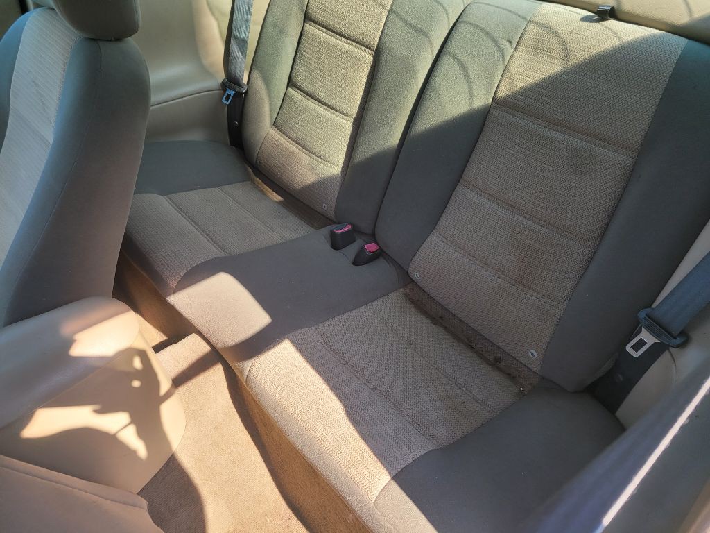 2004 Ford Mustang Image 11