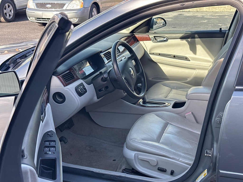 2007 Chevrolet Impala Image 9