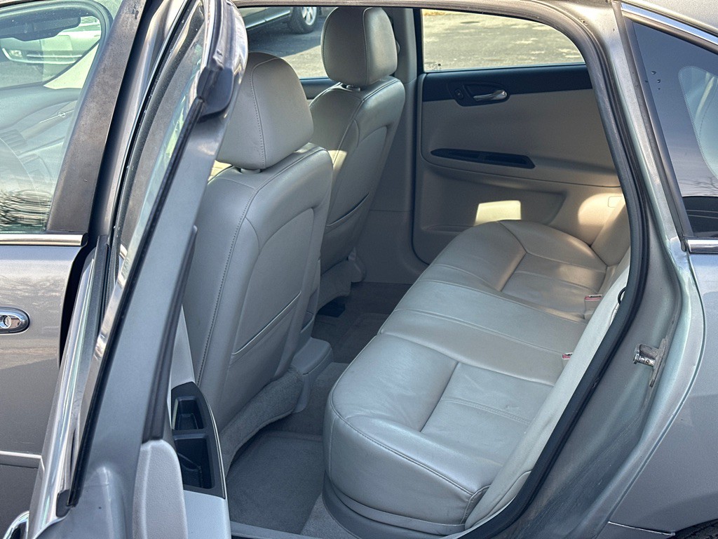 2007 Chevrolet Impala Image 10