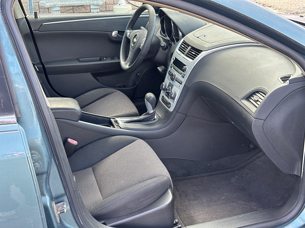 2009 Chevrolet Malibu Image 12