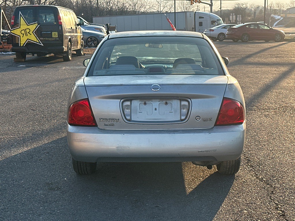 2004 Nissan Sentra Image 4