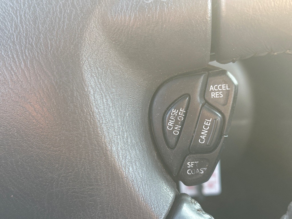 2004 Nissan Sentra Image 16