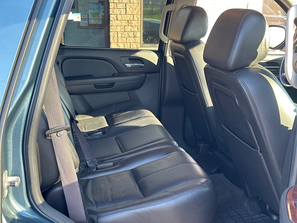 2009 GMC Yukon Image 13