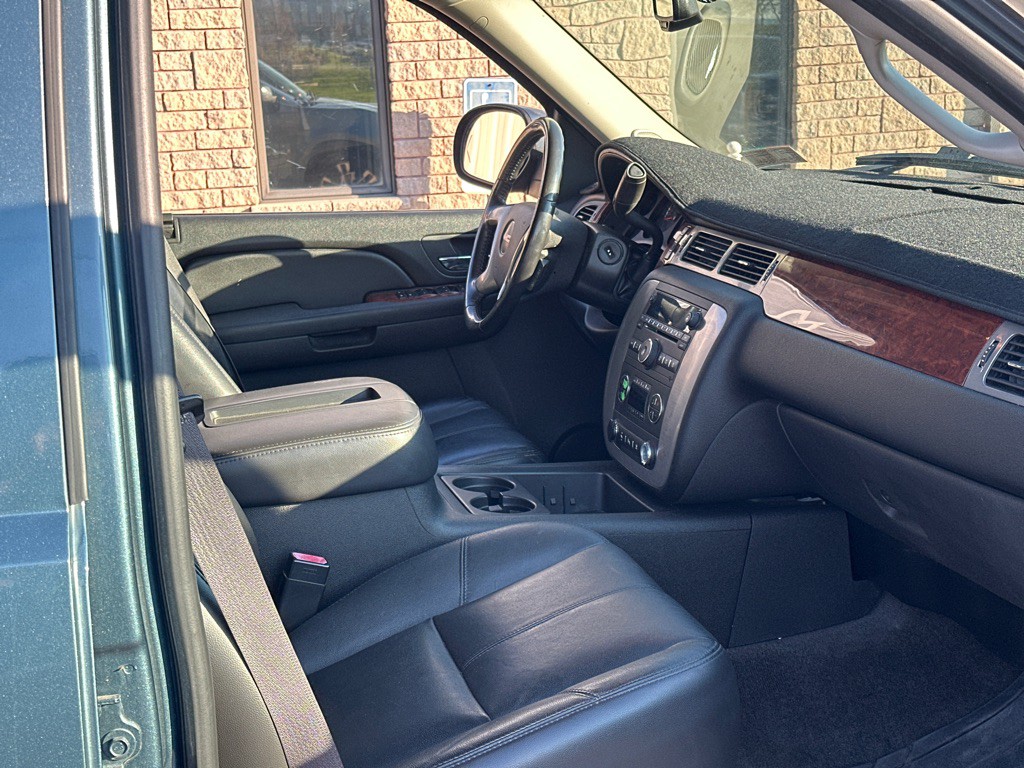 2009 GMC Yukon Image 15