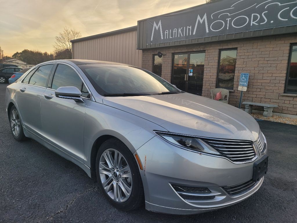 2013 Lincoln MKZ Image 1