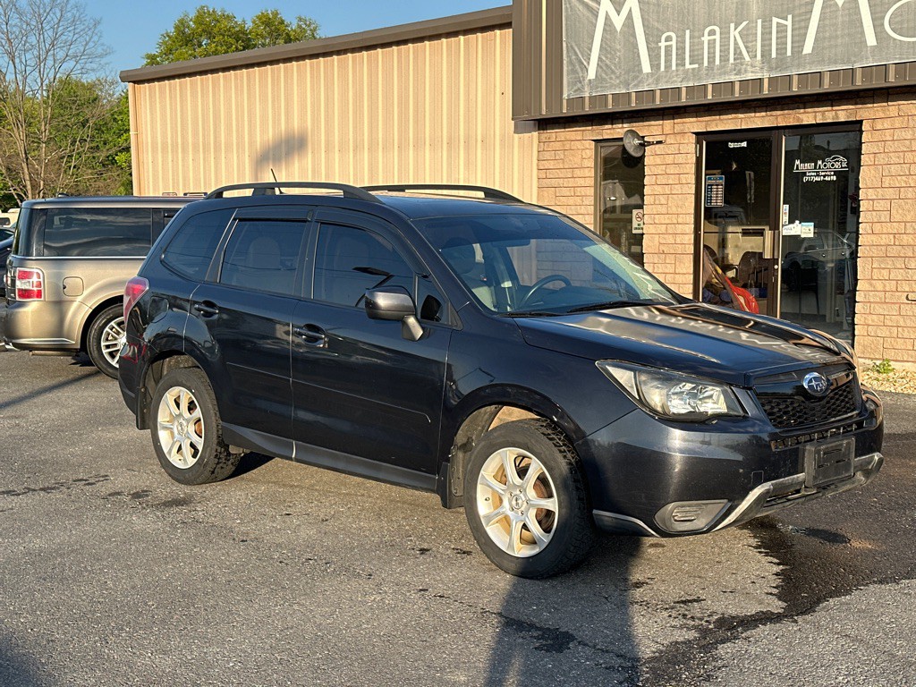 2014 Subaru Forester Image 1