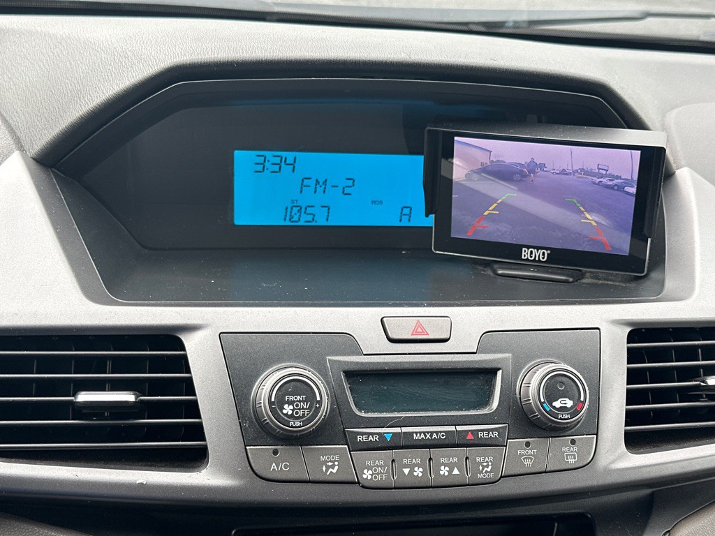 2011 Honda Odyssey Image 15