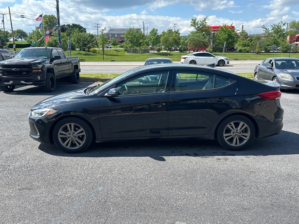 2017 Hyundai Elantra Image 6