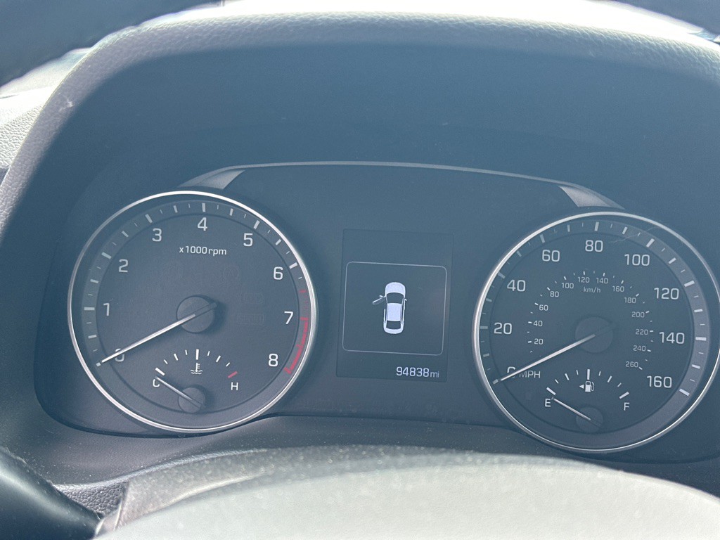 2017 Hyundai Elantra Image 15