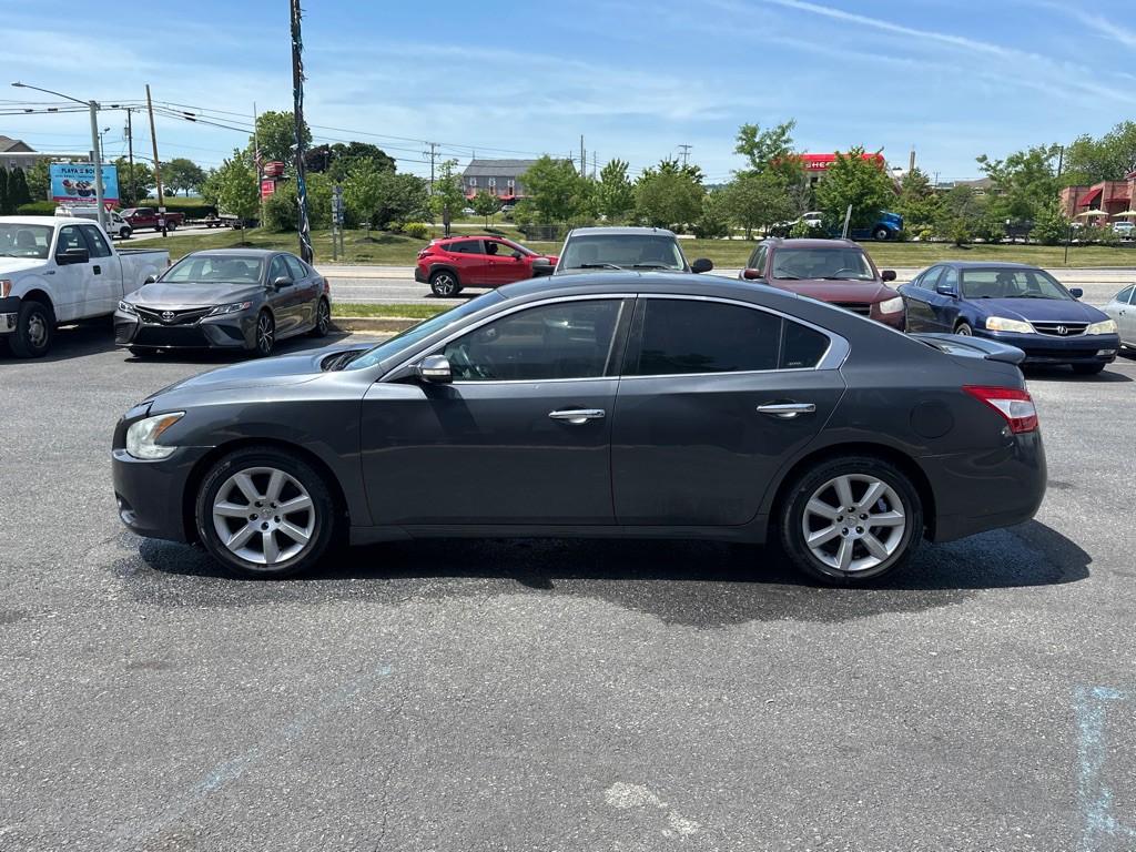 2010 Nissan Maxima Image 6