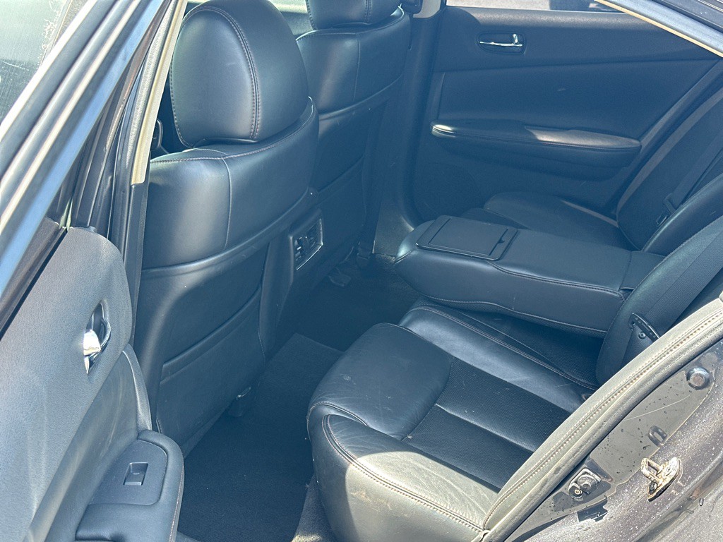 2010 Nissan Maxima Image 10