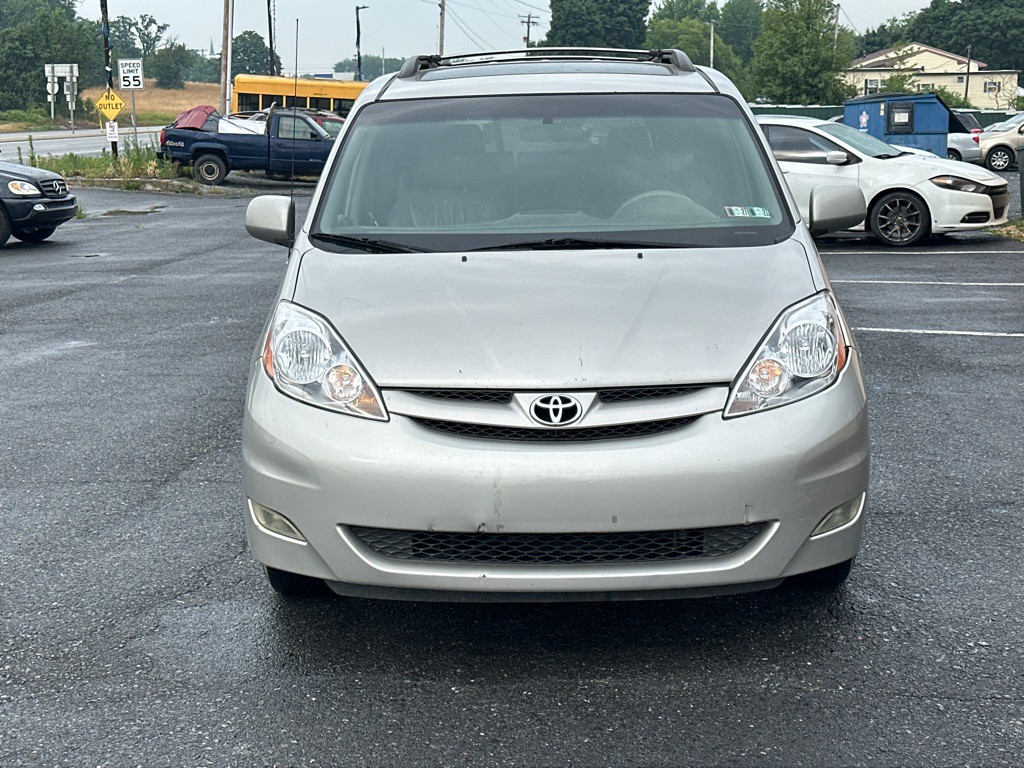 2008 Toyota Sienna Image 8
