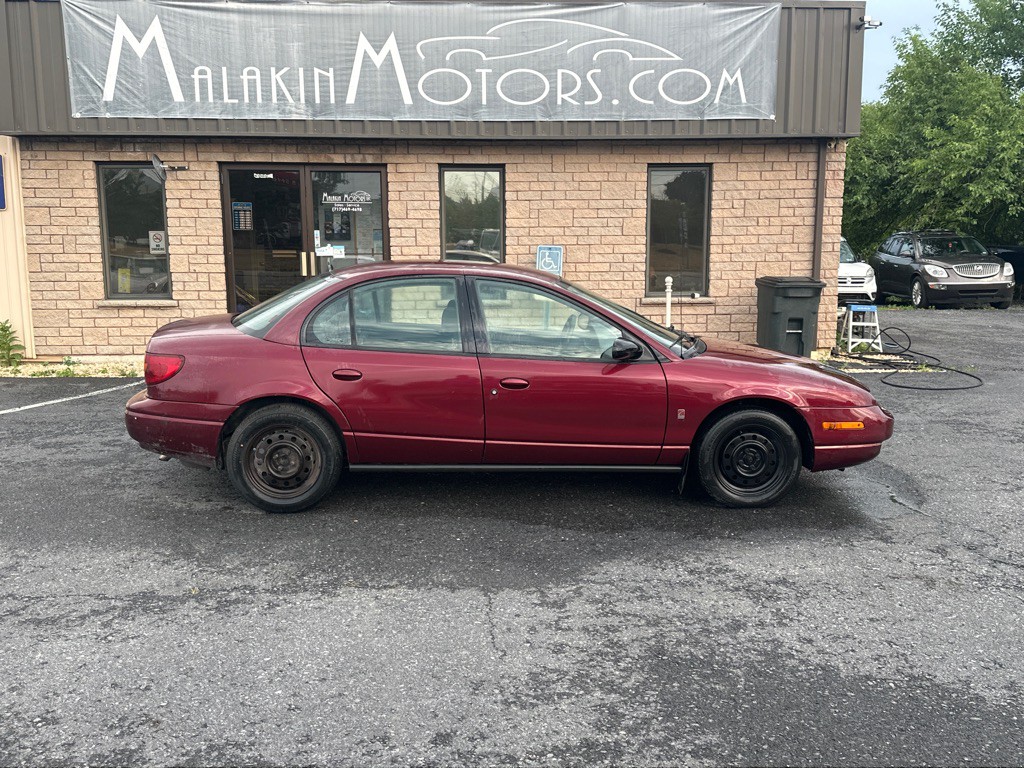 2002 Saturn SL2 Image 2