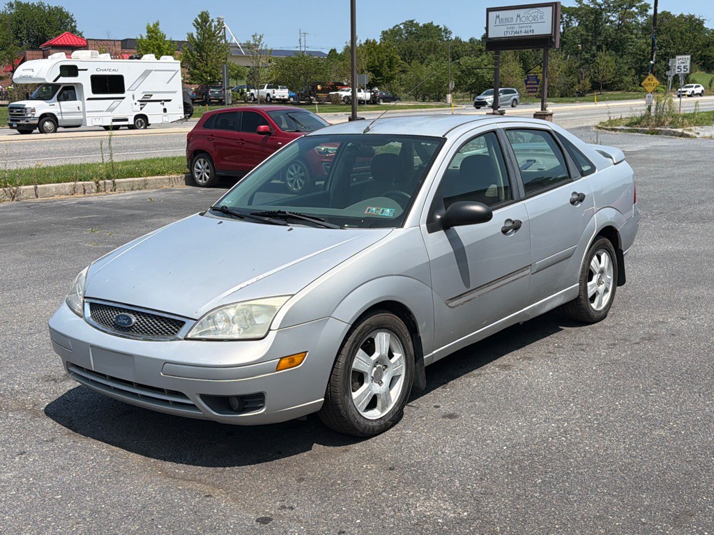 2005 Ford Focus Image 7