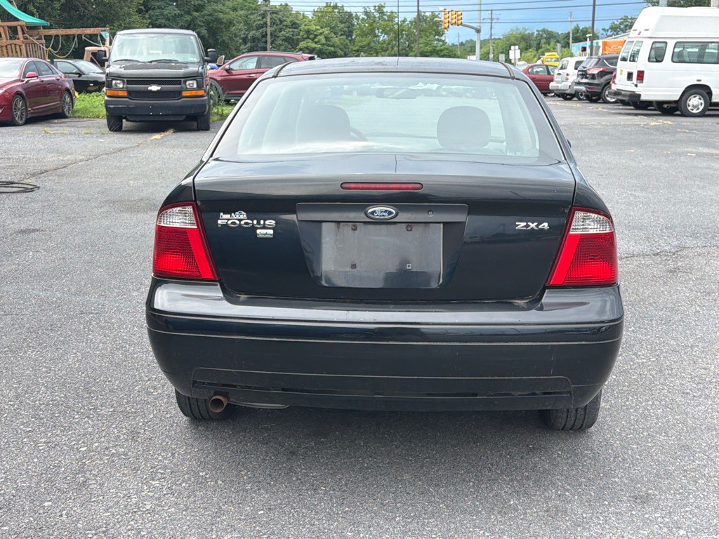 2006 Ford Focus Image 4