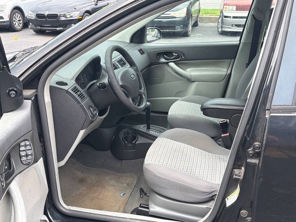 2006 Ford Focus Image 9