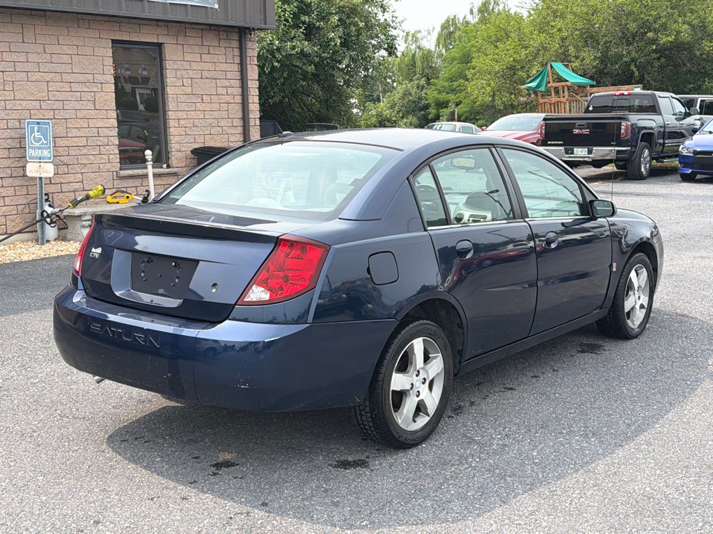2007 Saturn ION Image 3