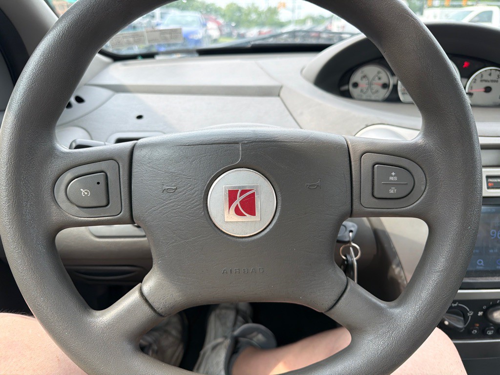 2007 Saturn ION Image 17
